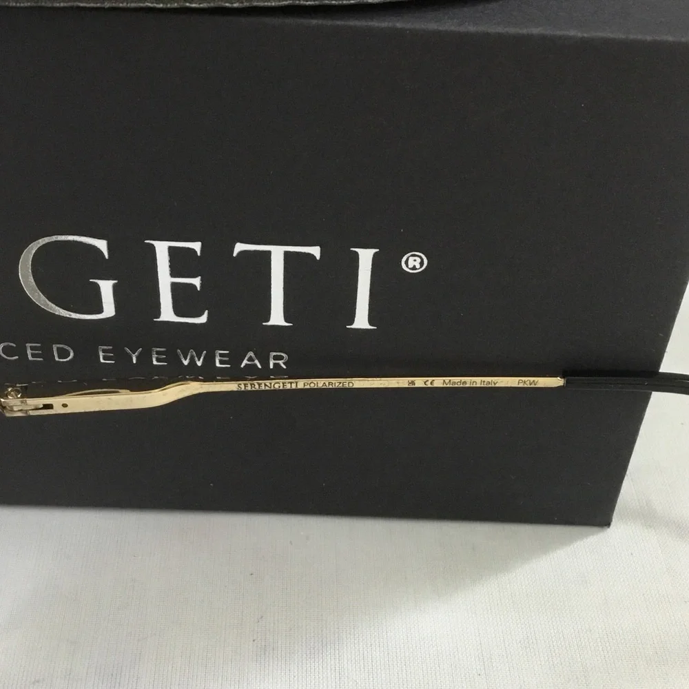 Serengeti Carroll Men’s Polarized with Gold Frame and Green Lenses
